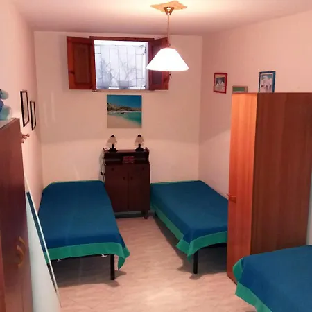 Trilocale 5 Posti Letto A Pochi Passi Dal Mare Λίπαρι