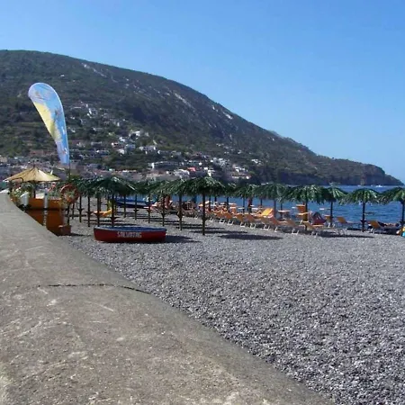 Trilocale 5 Posti Letto A Pochi Passi Dal Mare *